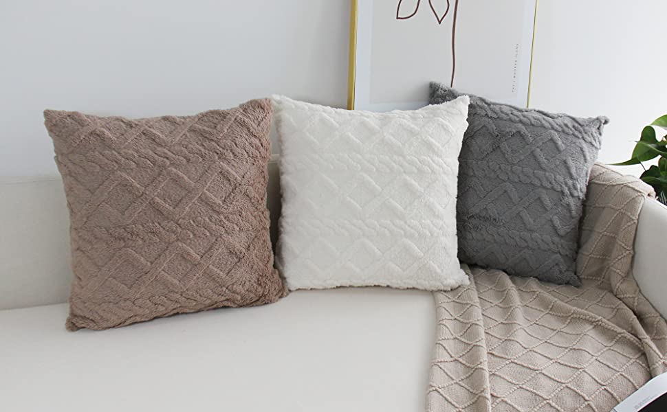 Pack of 2 Double sides throw pillow SUPER SOFT 3D FOLORAL PATTERN size 18"x18"