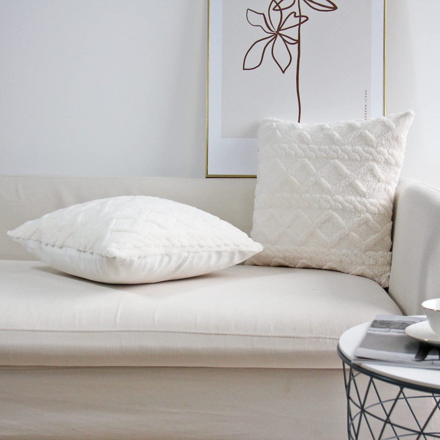 Pack of 2 Double sides throw pillow SUPER SOFT 3D FOLORAL PATTERN size 18"x18"